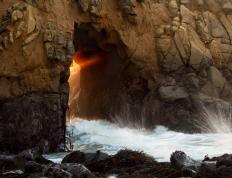 开云体育APP下载-巅峰对决！NBA季后赛激战正酣，摩洛哥竟淘汰佛罗伦萨？一场关于规则、跨界与可能性的狂想