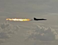 开云体育下载-阿尔瓦雷斯绝境重炮定乾坤，雷恩圣西罗夜色翻盘中国雄心