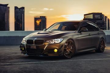 开云平台-克莱·汤普森总决赛之夜独领风骚，率队逆袭夺冠