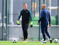 开云体育登录-巴萨绝地反击曼联，特尔施特根完成帽子戏法