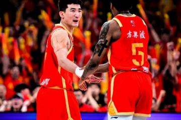 开云体育下载-火箭碾压雷霆，孙铭徽扛起全队