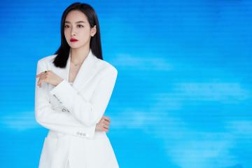 开云体育官网-独行侠的最后舞步，伊布在法兰西的鏖战中刺出致命一击