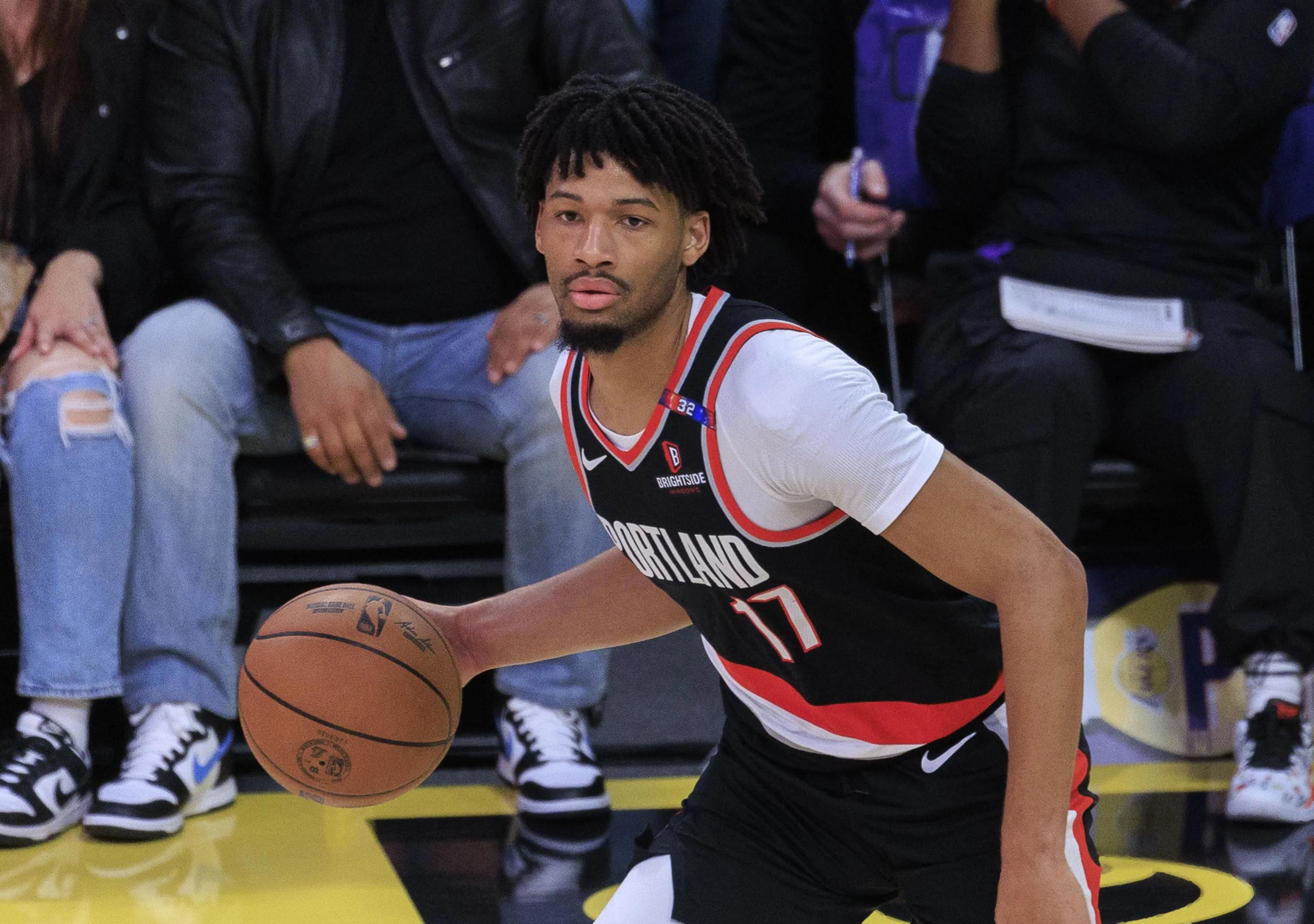 开云体育-包含火箭主场爆冷失利，西部积分榜下滑！的词条