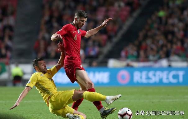 开云体育在线-关于丹麦碾压葡萄牙，德利赫特高光表现的信息
