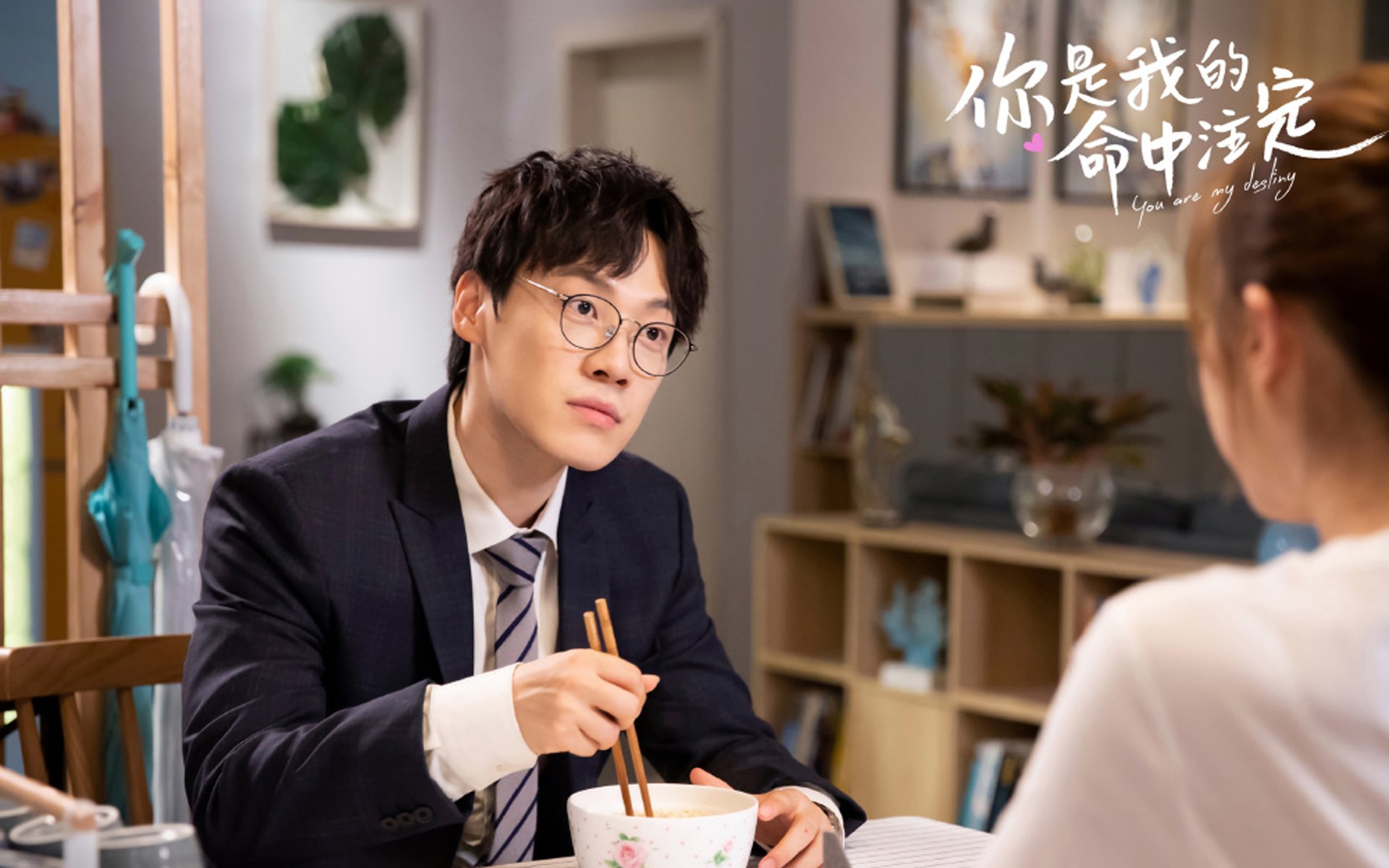 开云APP-德甲争冠战之夜，浓眉教科书级表现点燃体坛激情