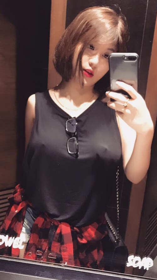 开云体育在线-深圳战术镜面中的布伦森,当东方铁壁遭遇美式利刃的虚拟交锋