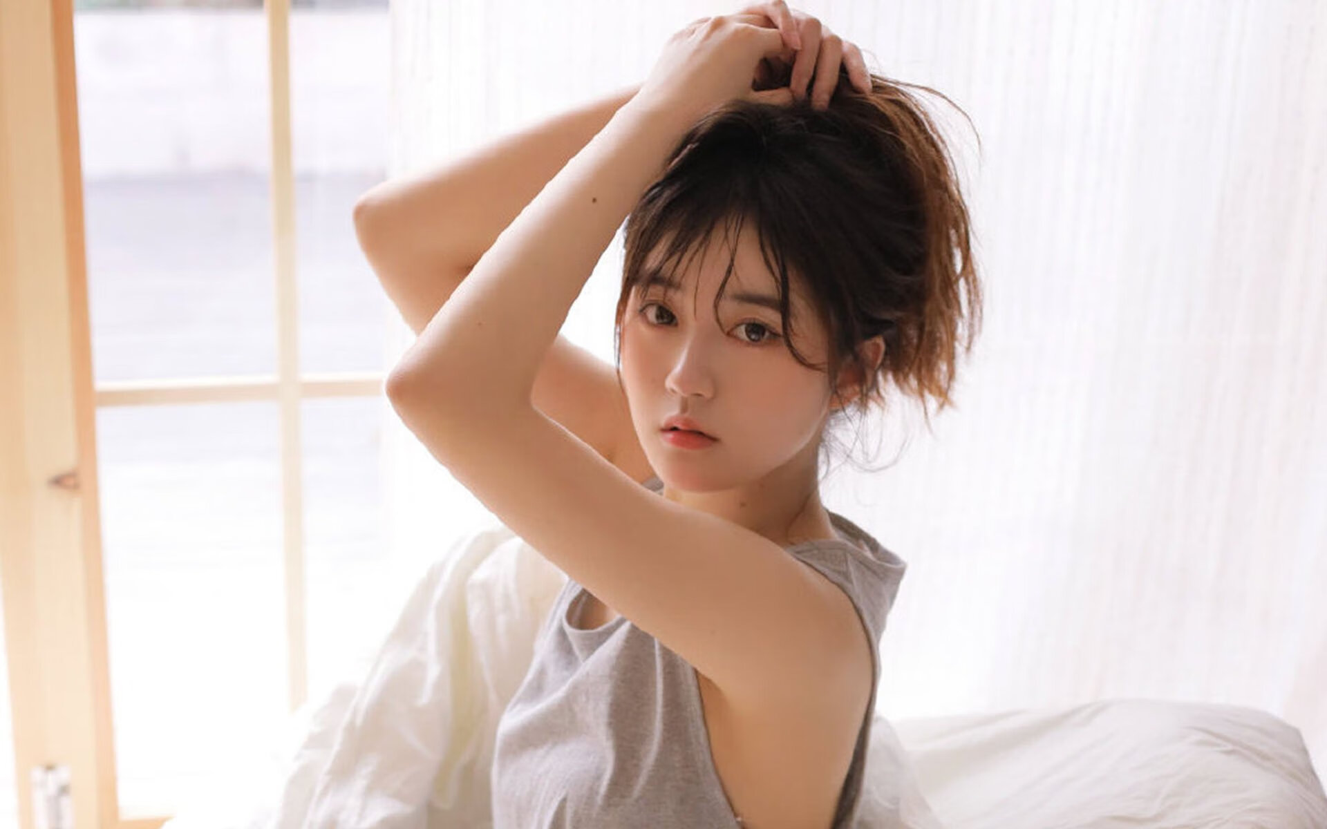 开云下载-双星闪耀与暗夜沉沦,英格拉姆里程碑之夜映照雄鹿提前审判奇才